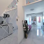 Cute Studio-great Location *